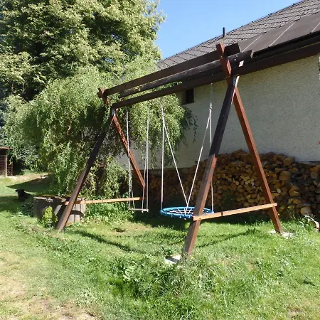 Prazdninovy Dum S Finskou Saunou A Bazenem بيت للعطل Rudník