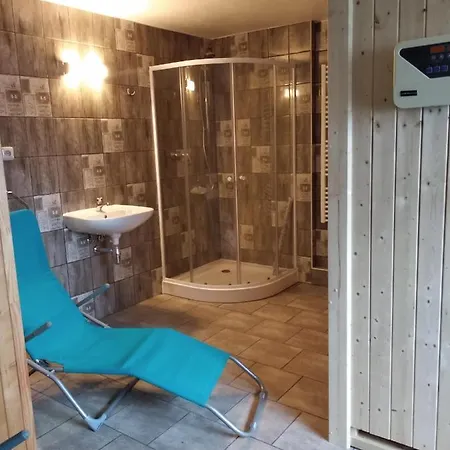 بيت للعطل Prazdninovy Dum S Finskou Saunou A Bazenem Rudník