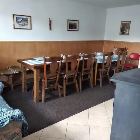 Prazdninovy Dum S Finskou Saunou A Bazenem بيت للعطل *